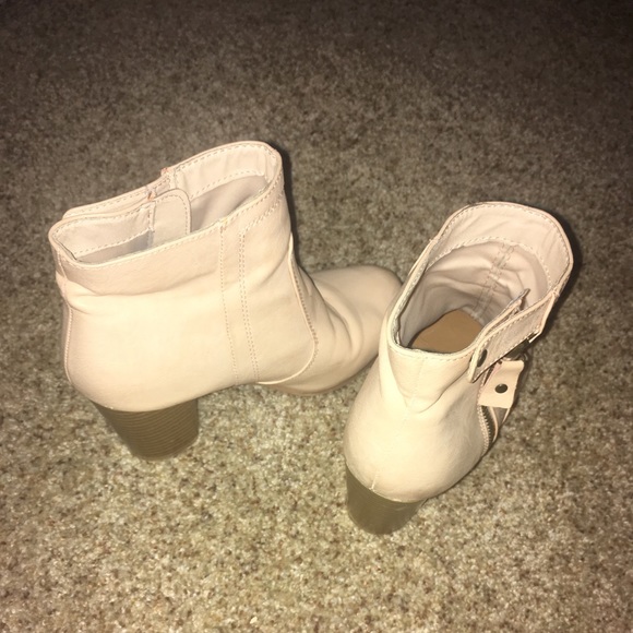 Are you ready for boot season?! - Picture 2 of 2